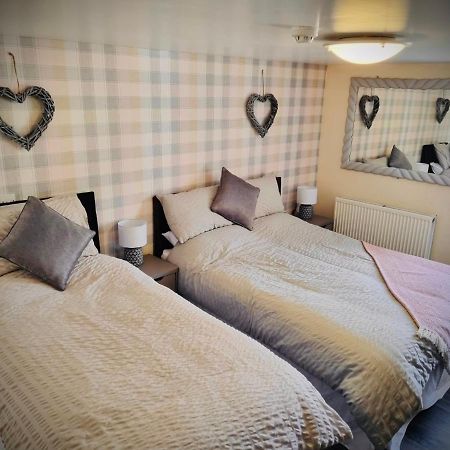The Crown Inn Ystalyfera Екстер'єр фото